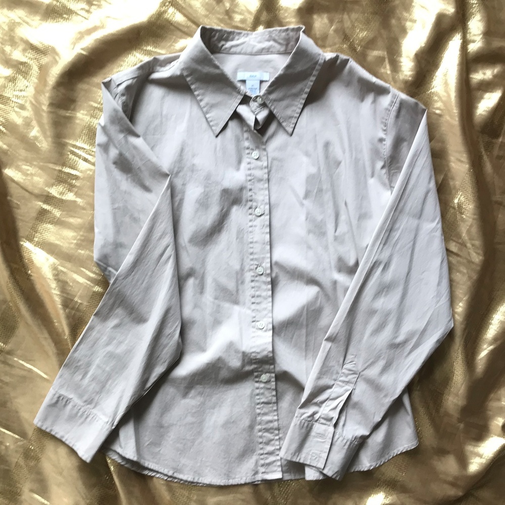 Like NEW! GAP Tan Button Down Stretch Top